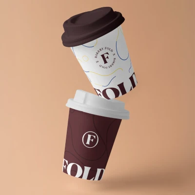 Fold Bakery için krem ve bordo kahve bardakları