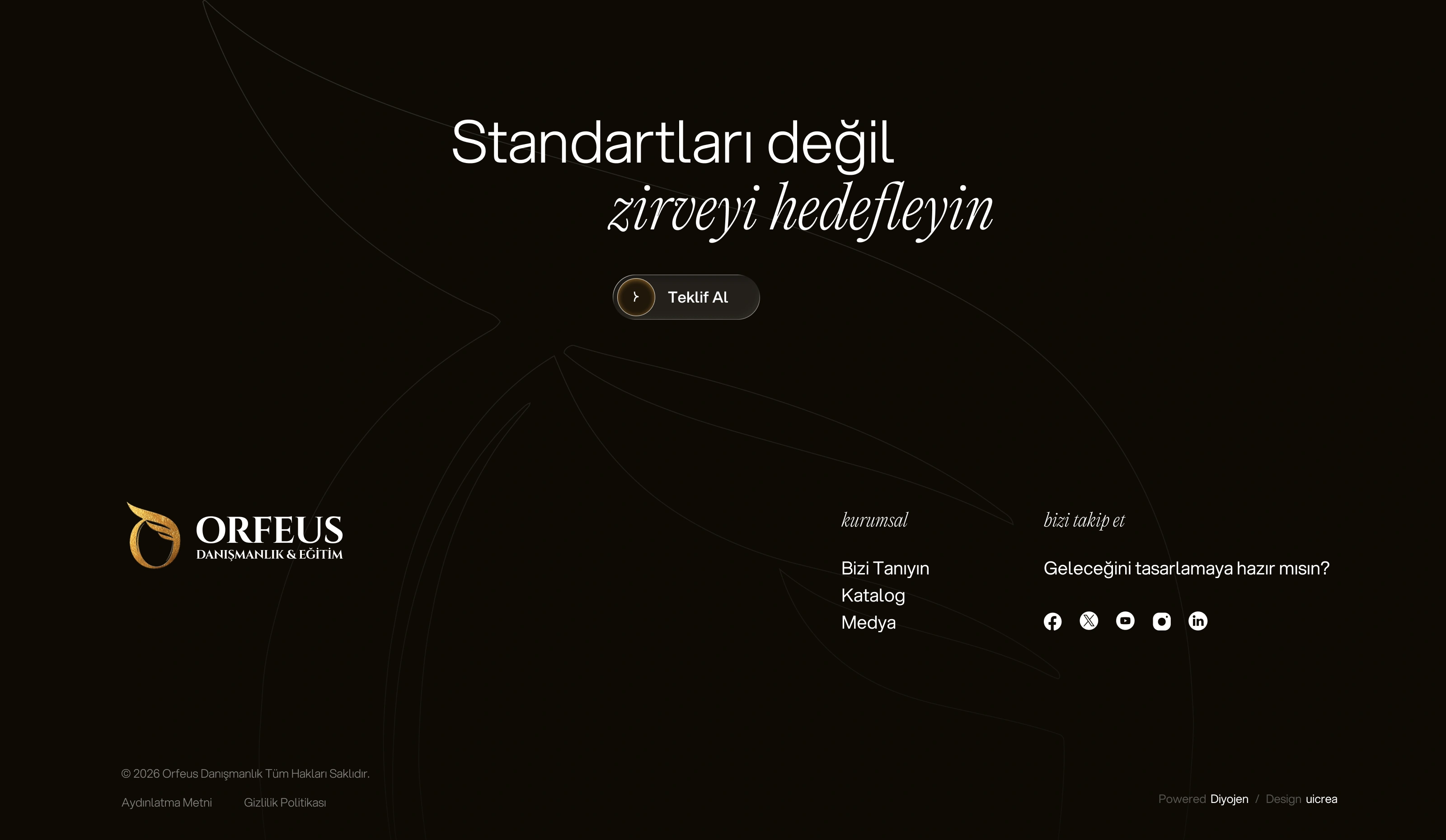 Orfeus web tasarımının ince çizgiler, serif vurgu ve teklif çağrısıyla tamamlanan koyu renkli kapanışı
